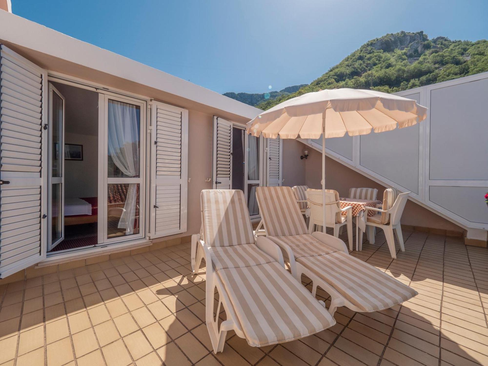 Apartments Marina Sveti Stefan Buitenkant foto